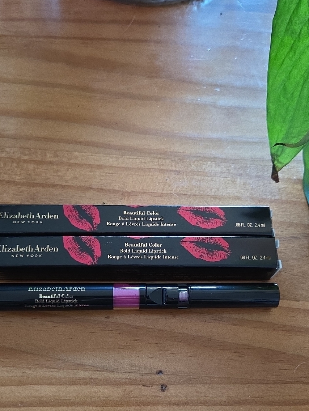 Elizabeth Arden Beautiful Color Bold Liquid Lipstick - Extreme Pink